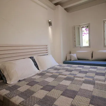Golden House Chrisi Akti (Paros)